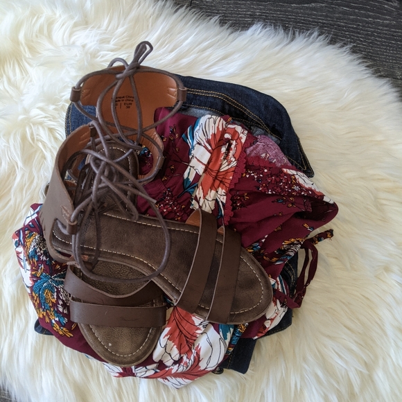 MISK - Vegan Leather Gladiator Sandal - Picture 9 of 10